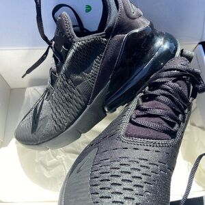 Nike Black Athletic Shoes with Cushioned Sole and Breathable Upper